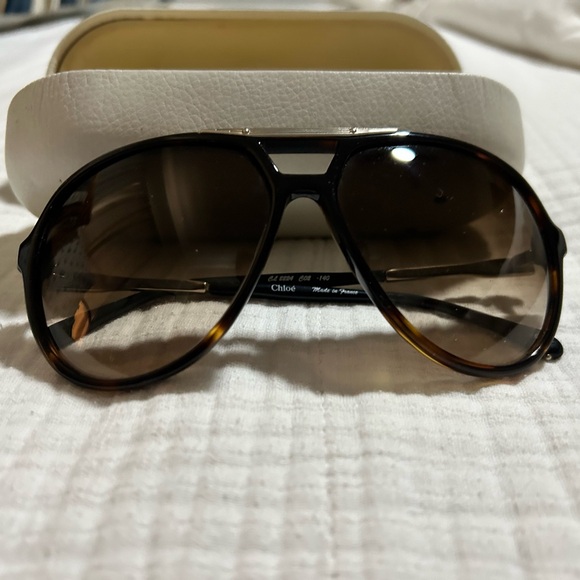 LIKE NEW Chloe Brown Gradient Oversized Aviator Sunglasses - Picture 3 of 7